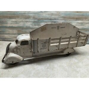 Marx Motor Market Farm Dairy Delivery Truck  - pressed steel - USA 1930s